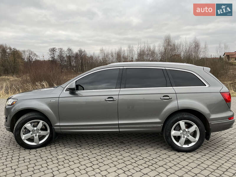 Позашляховик / Кросовер Audi Q7 2013 в Львові