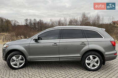 Позашляховик / Кросовер Audi Q7 2013 в 
