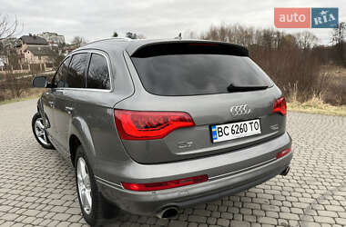 Позашляховик / Кросовер Audi Q7 2013 в 