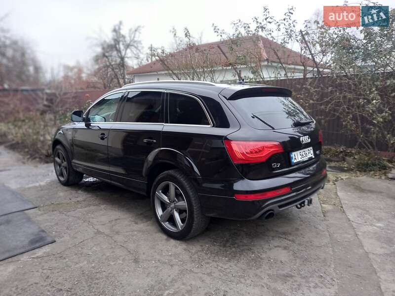 Позашляховик / Кросовер Audi Q7 2015 в Борисполі
