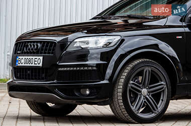 Позашляховик / Кросовер Audi Q7 2015 в 