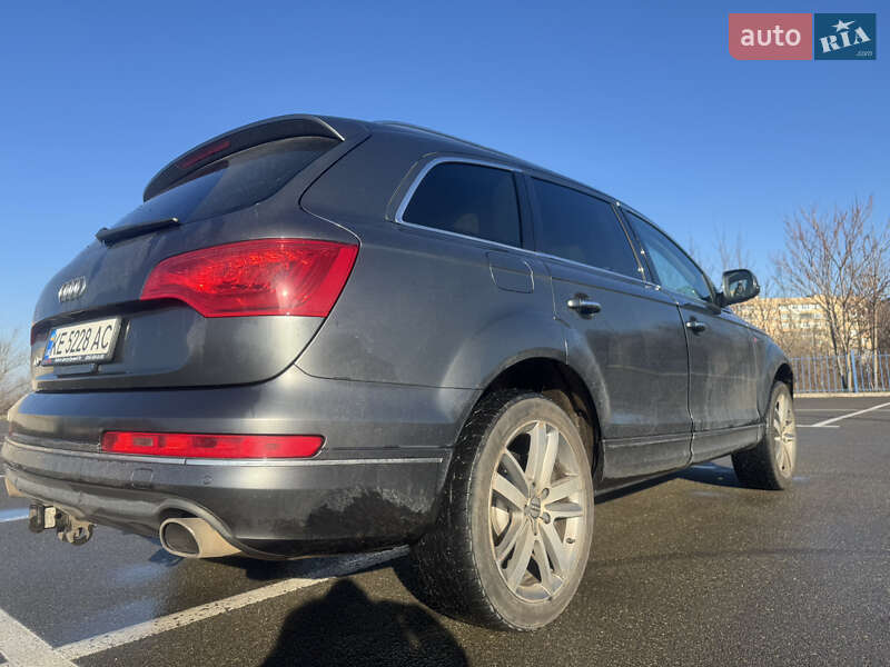Внедорожник / Кроссовер Audi Q7 2012 в Кривом Роге