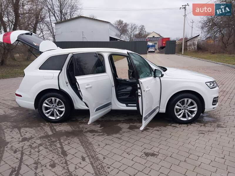 Внедорожник / Кроссовер Audi Q7 2018 в Бучаче