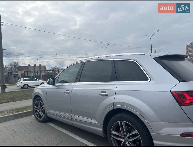 Внедорожник / Кроссовер Audi Q7 2015 в Белой Церкви