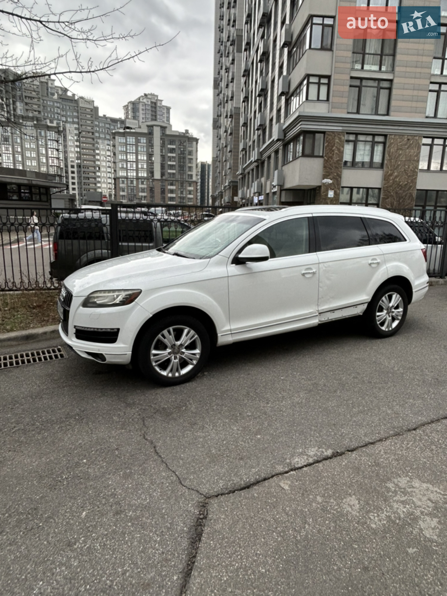 2010 Audi Q7 - мініатюра 3