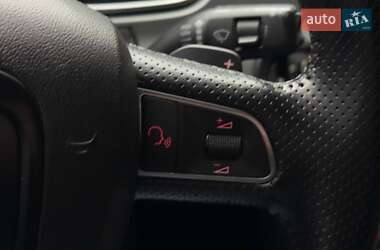 Позашляховик / Кросовер Audi Q7 2010 в 