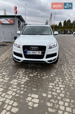 Внедорожник / Кроссовер Audi Q7 2015 в 