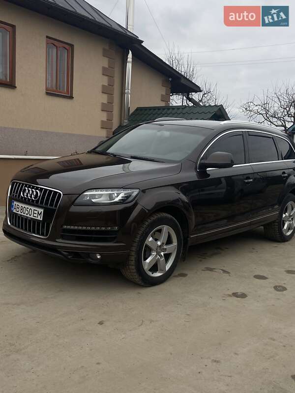 Внедорожник / Кроссовер Audi Q7 2013 в 