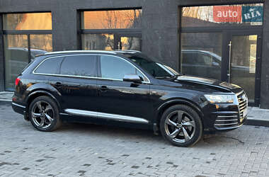 Позашляховик / Кросовер Audi Q7 2016 в Ужгороді