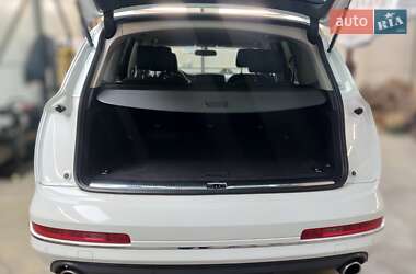 Внедорожник / Кроссовер Audi Q7 2014 в 