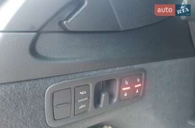 Внедорожник / Кроссовер Audi Q7 2016 в 