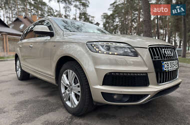 Позашляховик / Кросовер Audi Q7 2010 в 