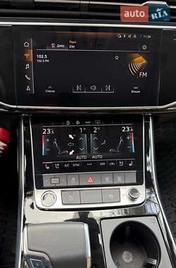 Внедорожник / Кроссовер Audi Q7 2021 в 