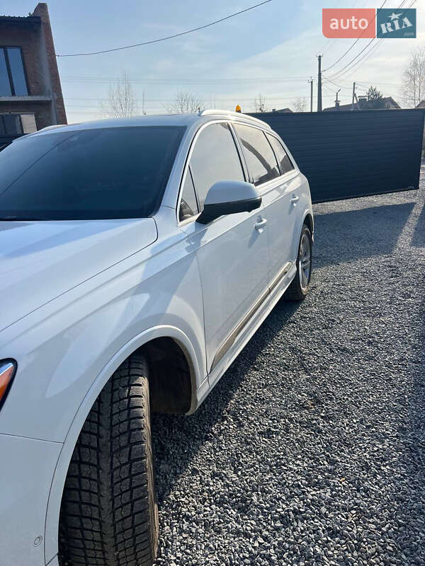 Внедорожник / Кроссовер Audi Q7 2021 в Львове