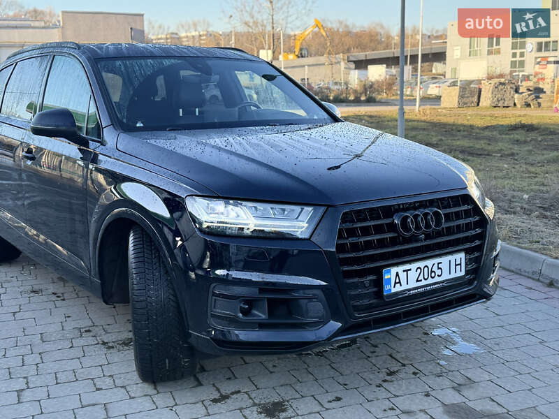 Позашляховик / Кросовер Audi Q7 2017 в Івано-Франківську