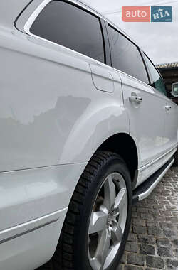 Внедорожник / Кроссовер Audi Q7 2013 в 