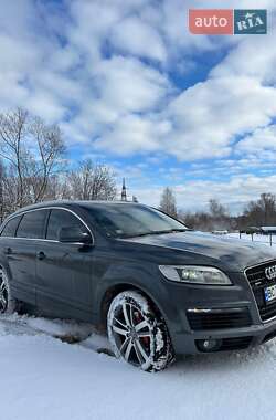 Позашляховик / Кросовер Audi Q7 2007 в Долині