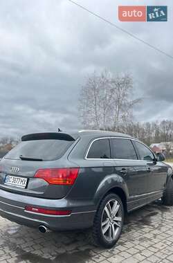 Позашляховик / Кросовер Audi Q7 2007 в Долині