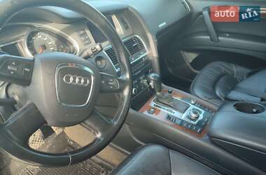 Внедорожник / Кроссовер Audi Q7 2007 в 