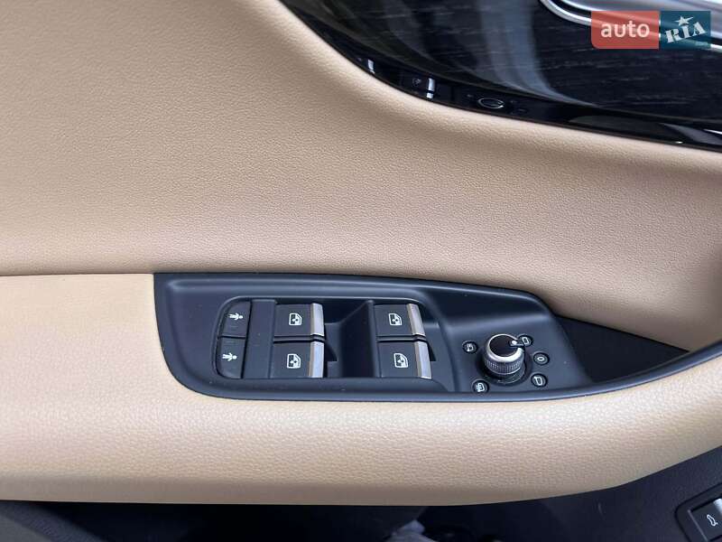Позашляховик / Кросовер Audi Q7 2020 в Львові