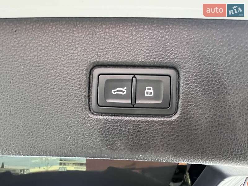 Позашляховик / Кросовер Audi Q7 2020 в Львові