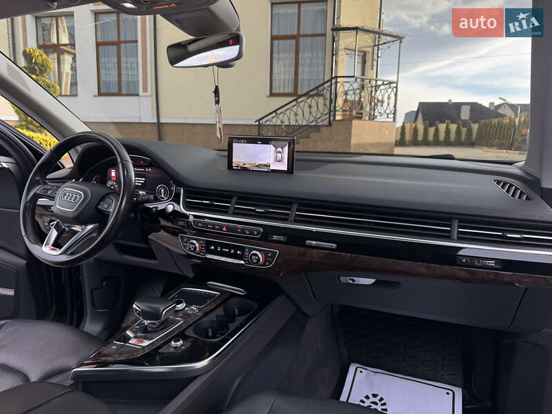 Внедорожник / Кроссовер Audi Q7 2016 в Львове