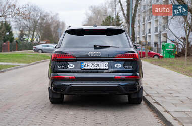 Позашляховик / Кросовер Audi Q7 2021 в Дніпрі