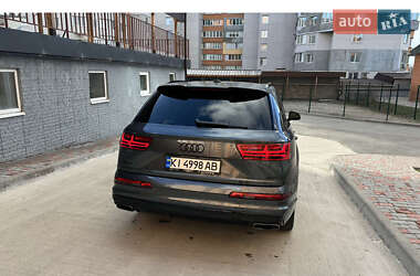 Позашляховик / Кросовер Audi Q7 2018 в 