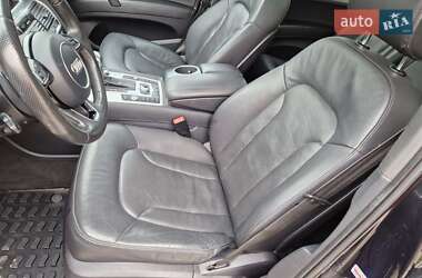 Позашляховик / Кросовер Audi Q7 2013 в 