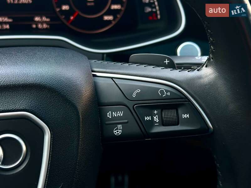 Позашляховик / Кросовер Audi Q7 2015 в Одесі