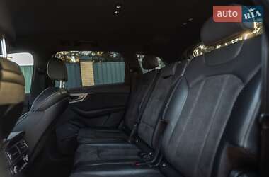 Внедорожник / Кроссовер Audi Q7 2018 в 