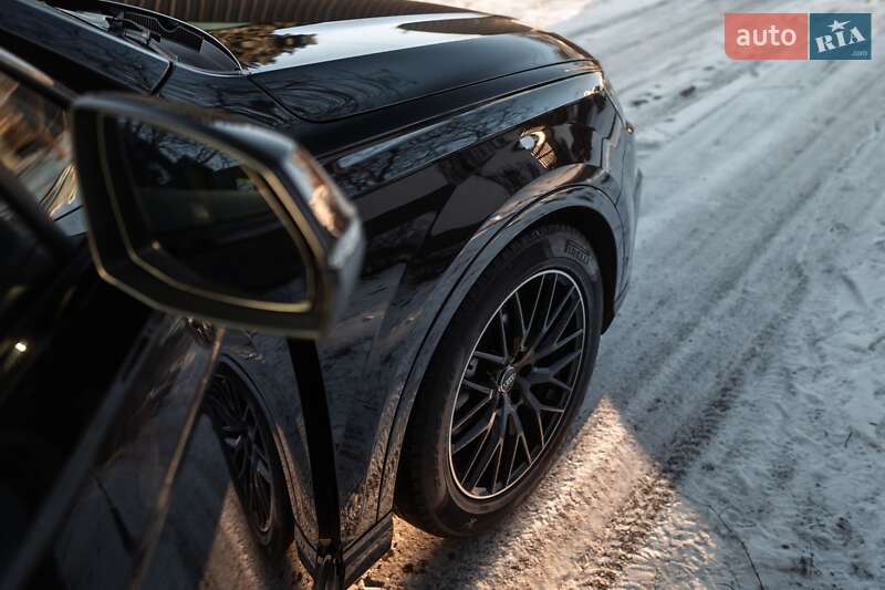 Позашляховик / Кросовер Audi Q7 2018 в Полтаві