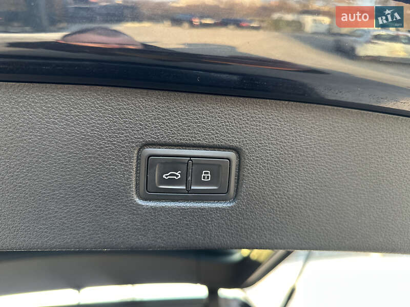 Внедорожник / Кроссовер Audi Q7 2016 в Ровно
