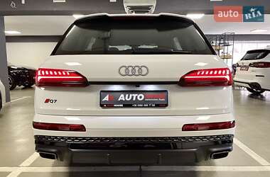 Внедорожник / Кроссовер Audi Q7 2024 в 