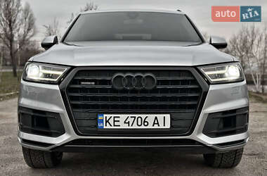 Позашляховик / Кросовер Audi Q7 2015 в Дніпрі