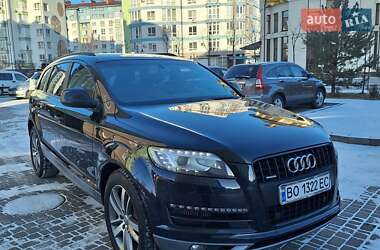 Внедорожник / Кроссовер Audi Q7 2011 в 