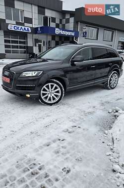 Внедорожник / Кроссовер Audi Q7 2012 в 