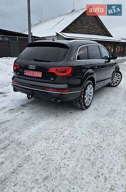 Внедорожник / Кроссовер Audi Q7 2012 в 