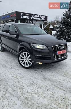 Внедорожник / Кроссовер Audi Q7 2012 в 