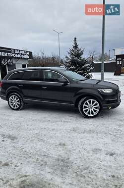 Внедорожник / Кроссовер Audi Q7 2012 в 