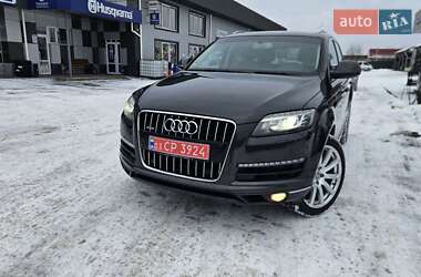 Внедорожник / Кроссовер Audi Q7 2012 в 