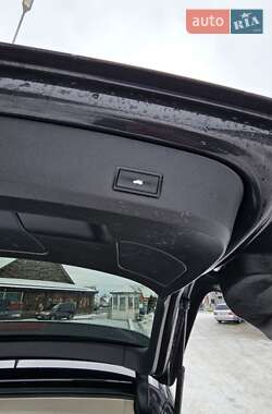 Внедорожник / Кроссовер Audi Q7 2012 в 