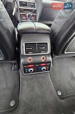 Внедорожник / Кроссовер Audi Q7 2012 в 