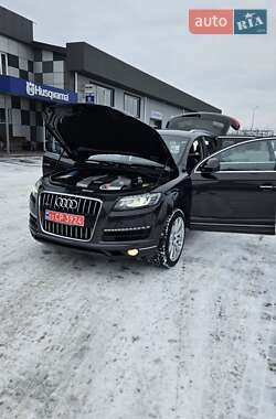 Внедорожник / Кроссовер Audi Q7 2012 в 