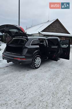 Внедорожник / Кроссовер Audi Q7 2012 в 