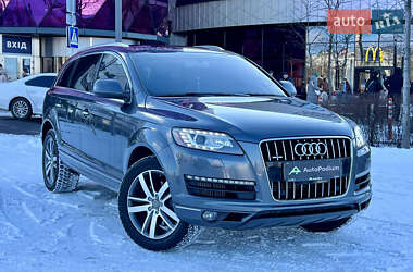 Позашляховик / Кросовер Audi Q7 2015 в Києві