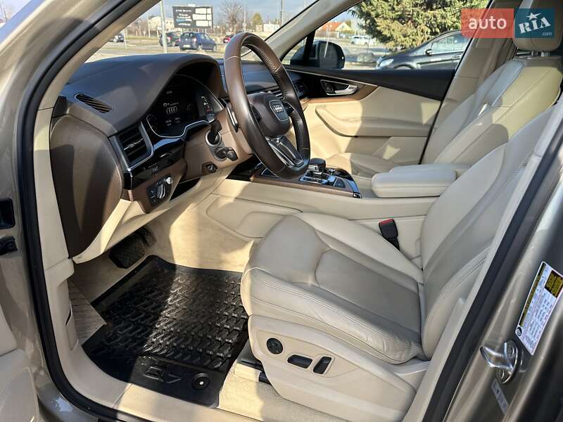 Внедорожник / Кроссовер Audi Q7 2016 в Николаеве