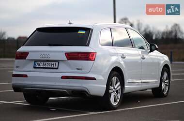 Внедорожник / Кроссовер Audi Q7 2017 в Луцке