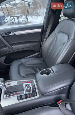 Внедорожник / Кроссовер Audi Q7 2013 в 