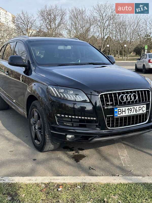 Внедорожник / Кроссовер Audi Q7 2012 в Одессе